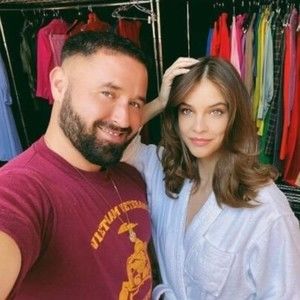 Meet your Posher, Gregory